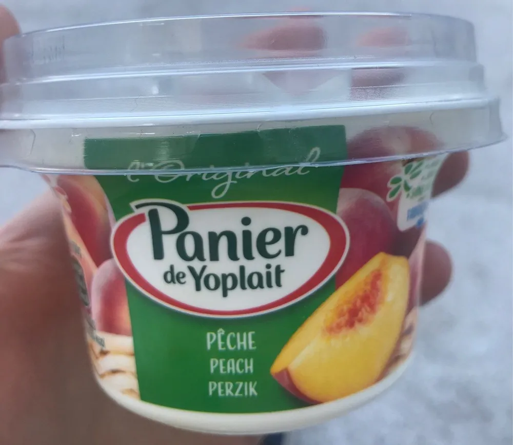 Yaourt sucré, aux fruits aromatisé