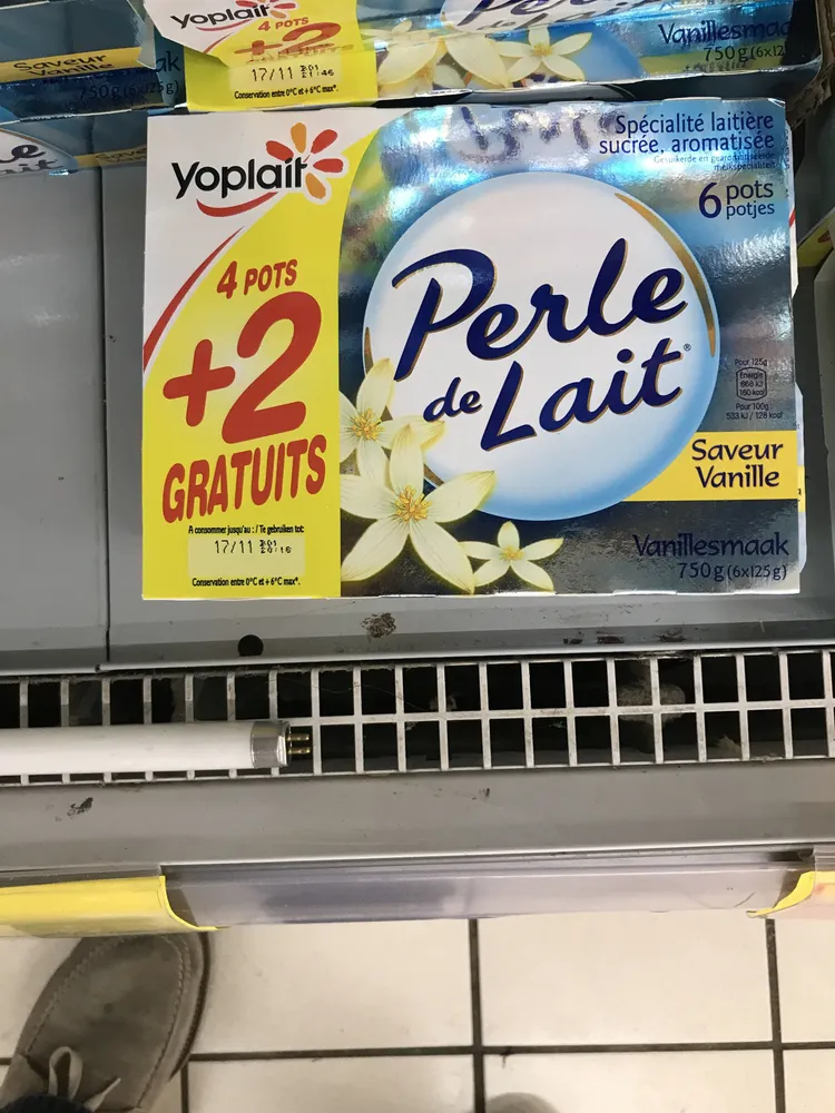 Spécialité laitière sucrée, aromatisée à la vanille