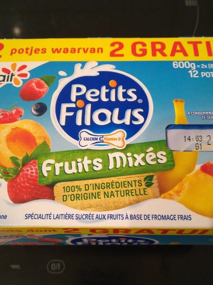 Spécialité laitière sucrée aux fruits à base de Fromage Frais, aromatisée (enrichie en vitamine D)