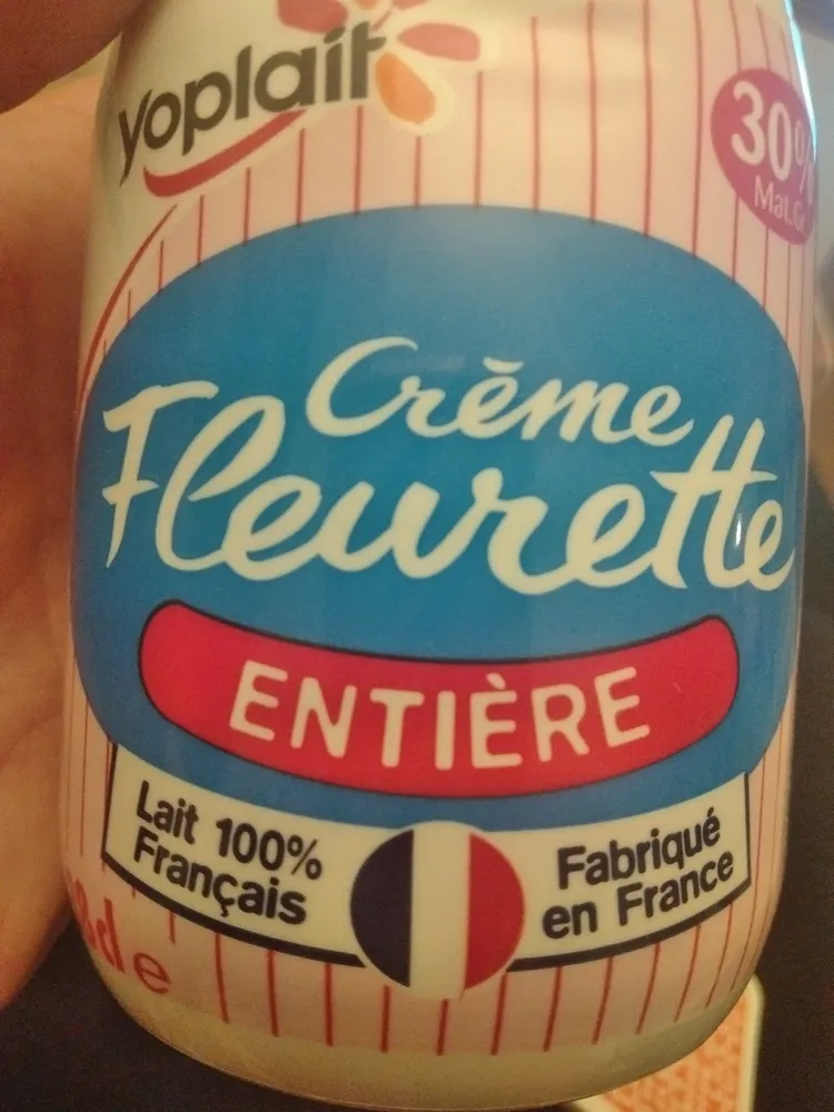 Crème fluide à 30% de matières grasses.