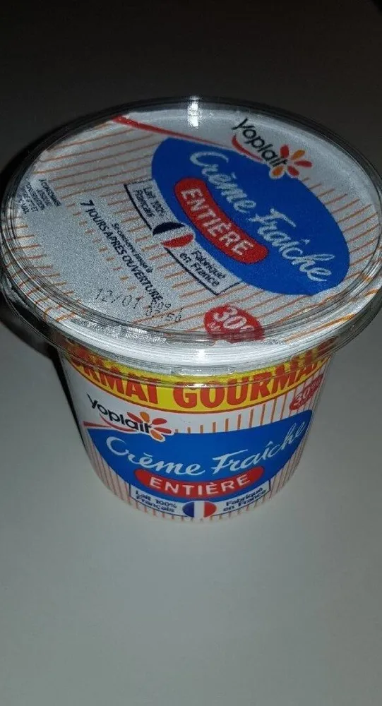 Crème fraîche épaisse.