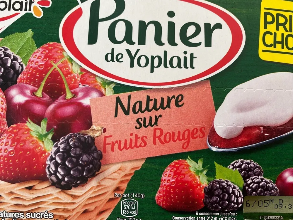 Panier de Yoplait Nature sur Fruits Rouges
