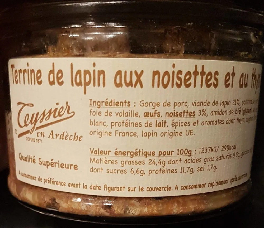 Terrine de lapin aux noisettes et au thym