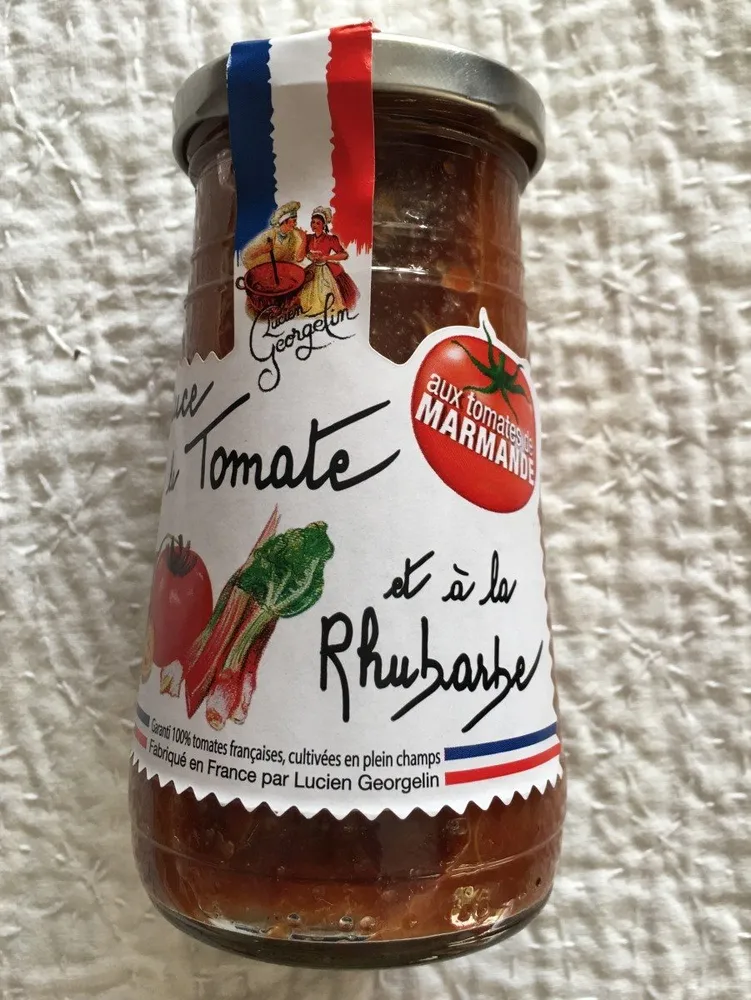 Sauce à la tomate et à la rhubarbe