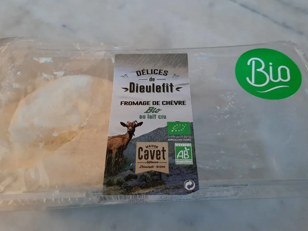 Fromage de chèvre au lait cru