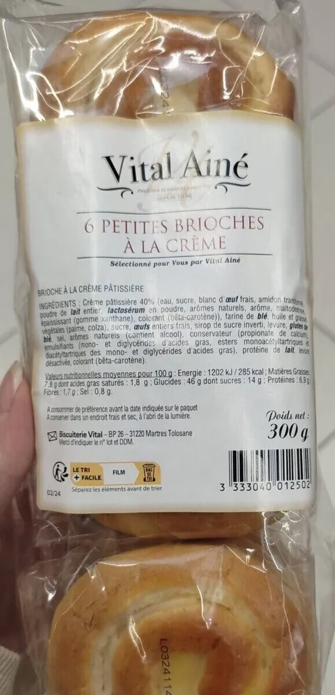 6 petites brioches à la crème