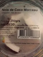 Noix de coco fraiche en morceaux