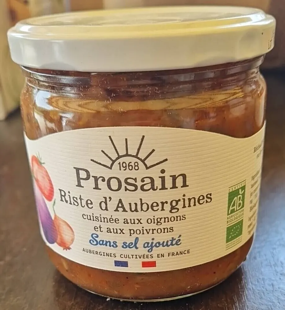 Riste d'aubergines cuisinés aux oignons et aux poivrons
