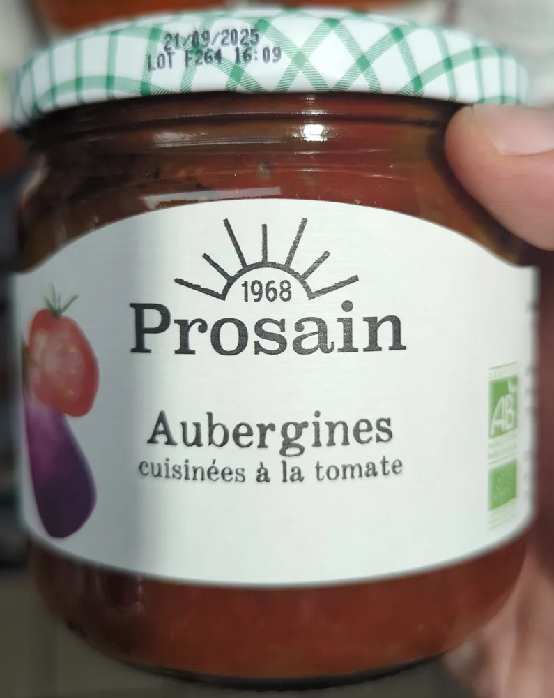 Aubergines cuisinées à la tomate