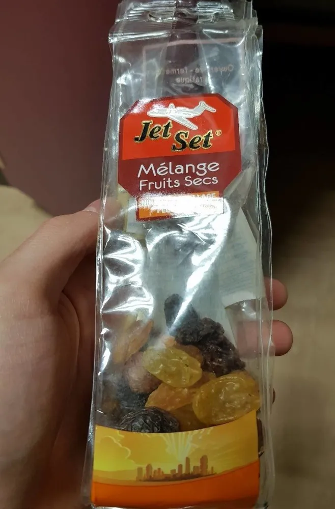 Mélange de fruits secs et fruits a coques