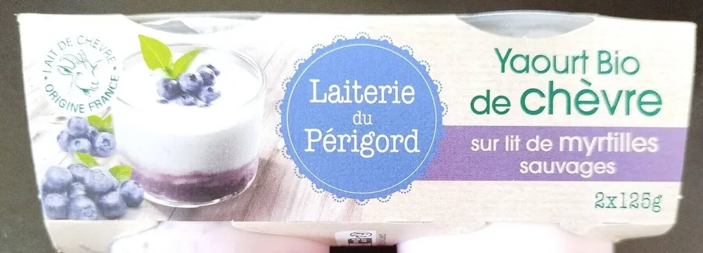 Yaourt bio de chèvre sur lit de myrtilles sauvages