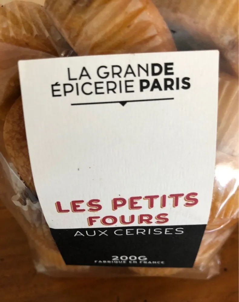 Petits Fours Aux Cerises