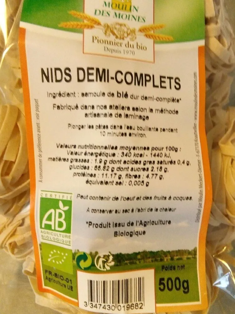 Nids demi complet