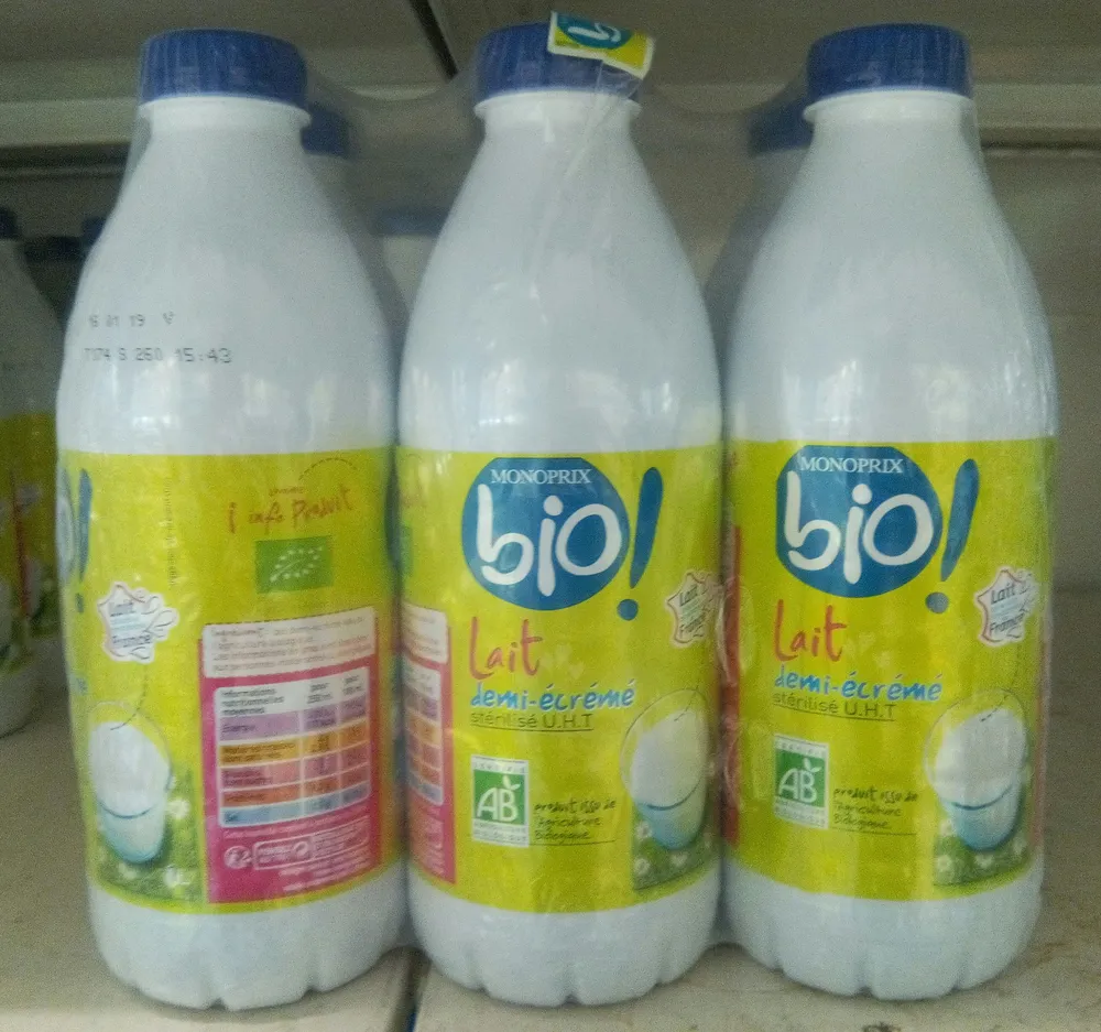 Lait demi-écrémé stérilisé UHT, certifié AB