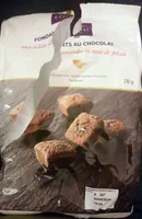 Fondants au chocolat aux éclats d'amandes et noix de pécan