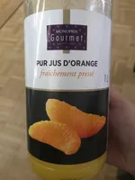 Pur jus d'orange fraichement pressé