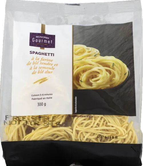 Spaghetti @ la farine de bl{ tendre et @ la semoule de bl{ dur