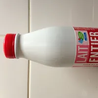 Lait entier stérilisé U.H.T.