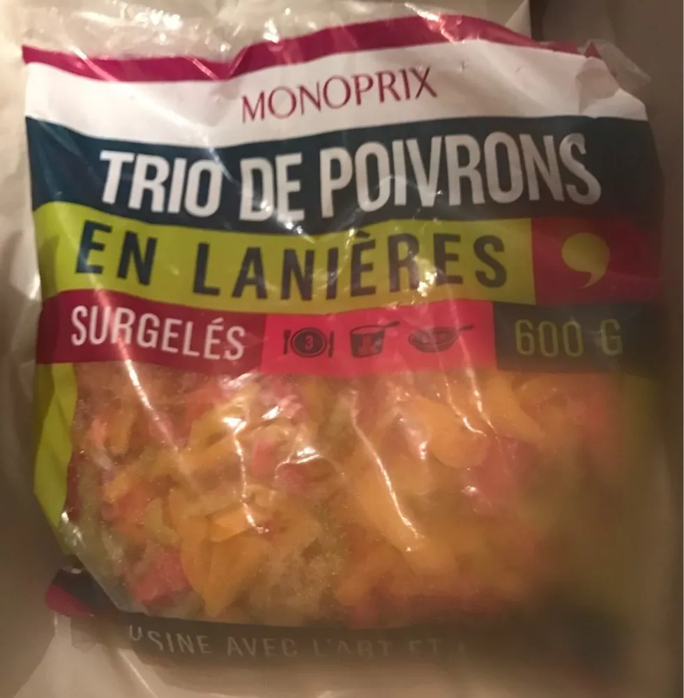 Trio de poivrons en lanieres