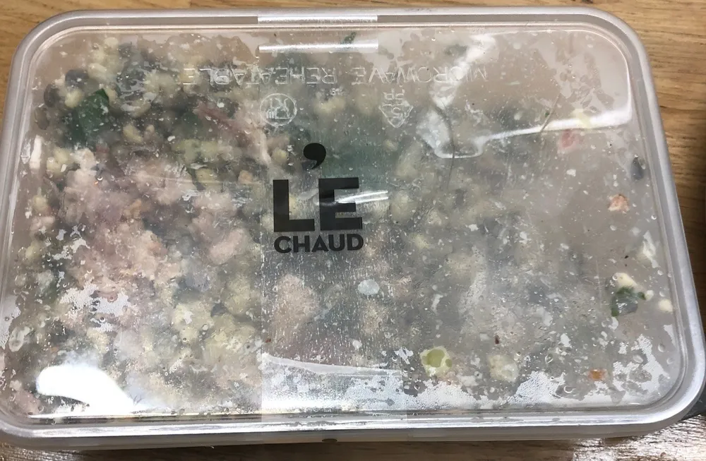 Lentilles vertes, bacon fumé épinards et noix