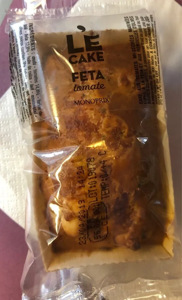 Le cake feta tomate