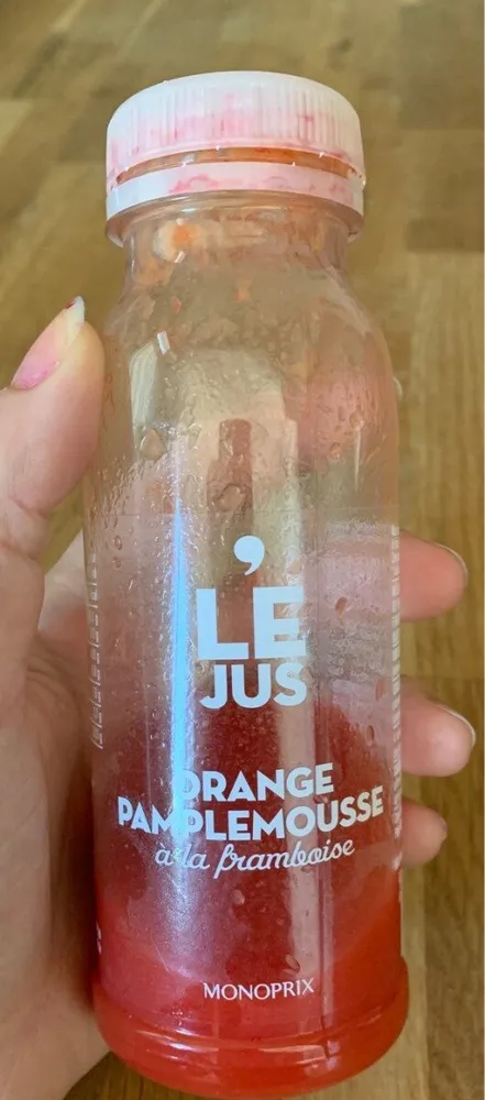Le jus orange pamplemousse a la framboise