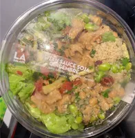 La salade vegan seitan sauce soja gingembre