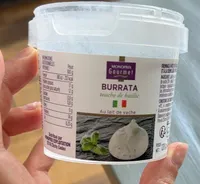 Burrata touche de basilic