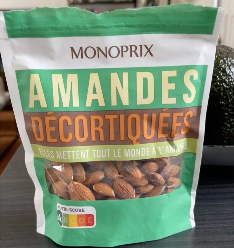 Amandes decortiquées