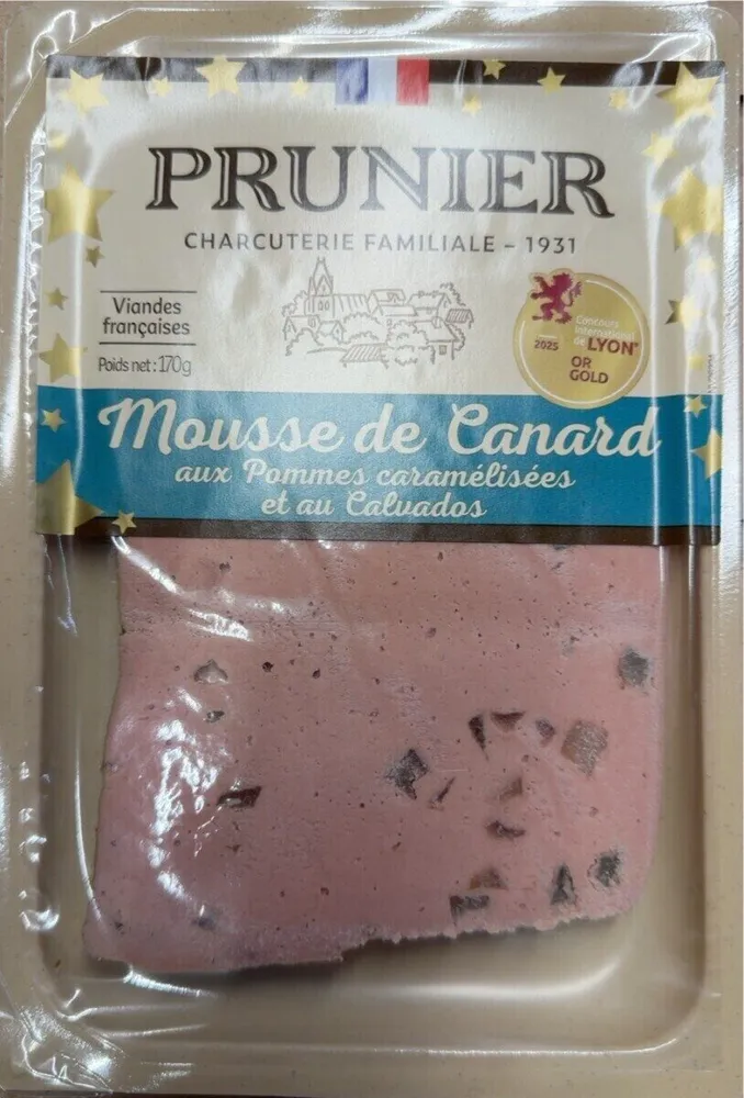 Mousse de canard aux polmes caramelisees et au calvados