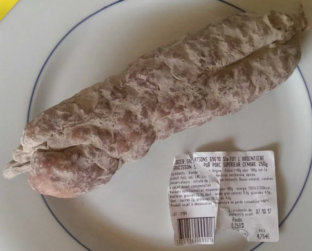 Saucisson sec pur porc supérieur cendre