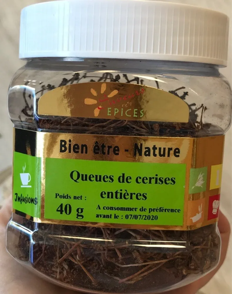Queues de cerises entières