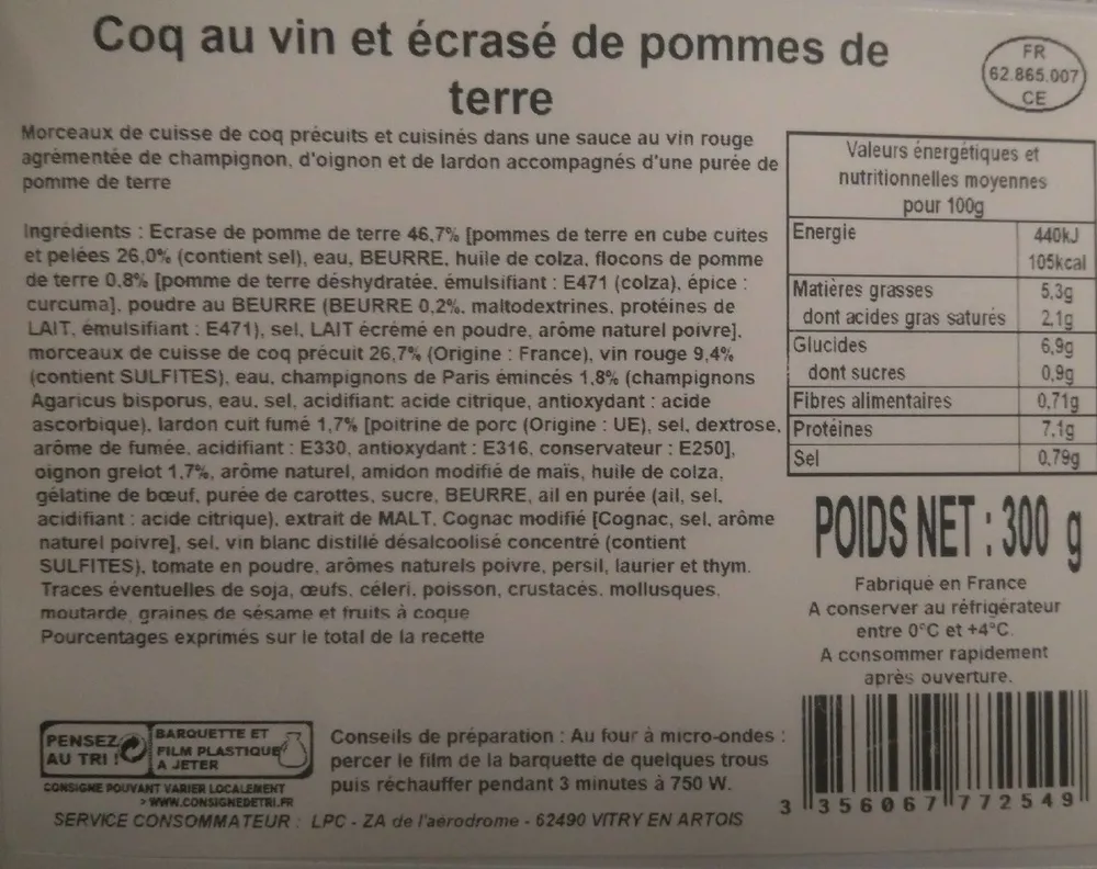Coq au vin et écrasé de pommes de terre
