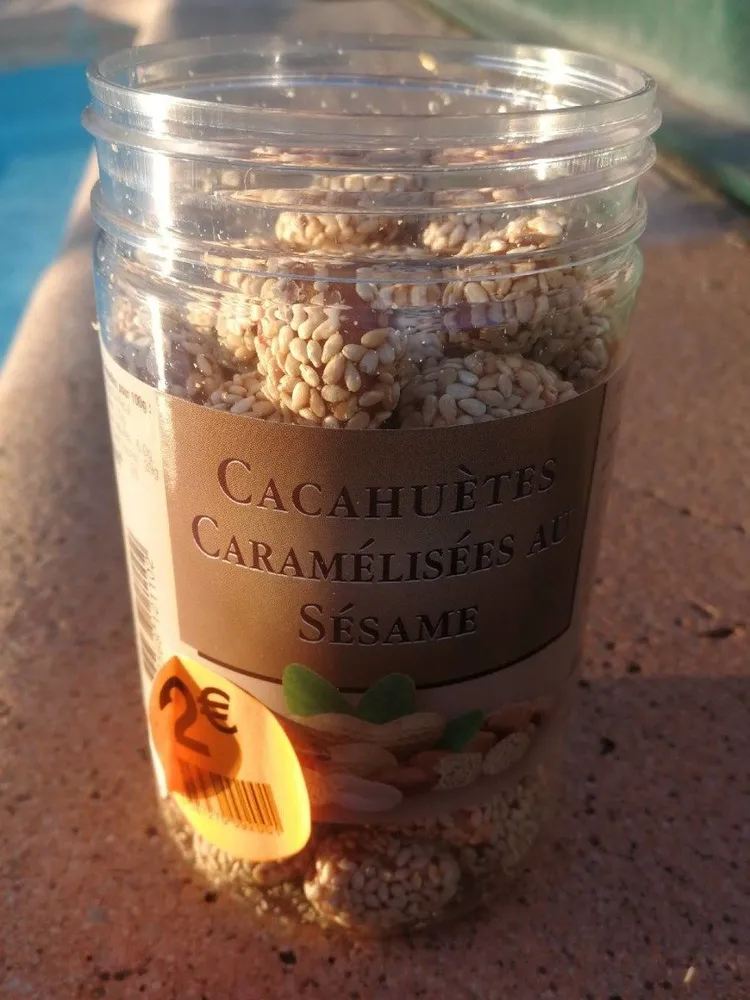 Cacahuètes caramélisées au sésame