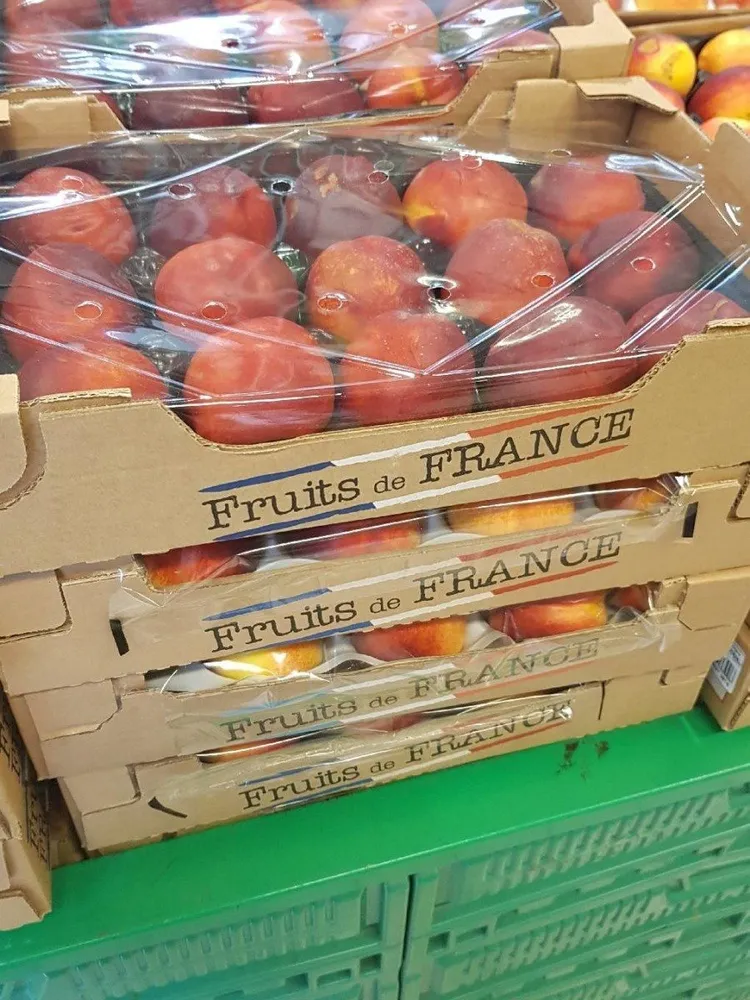 Nectarine jaune