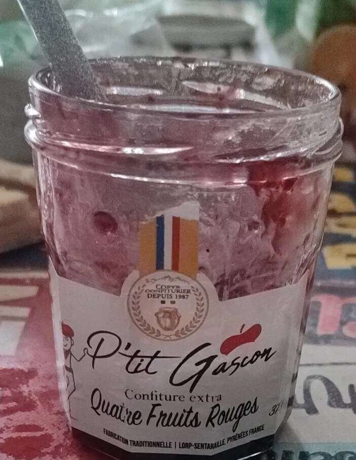 Quatre fruits rouges
