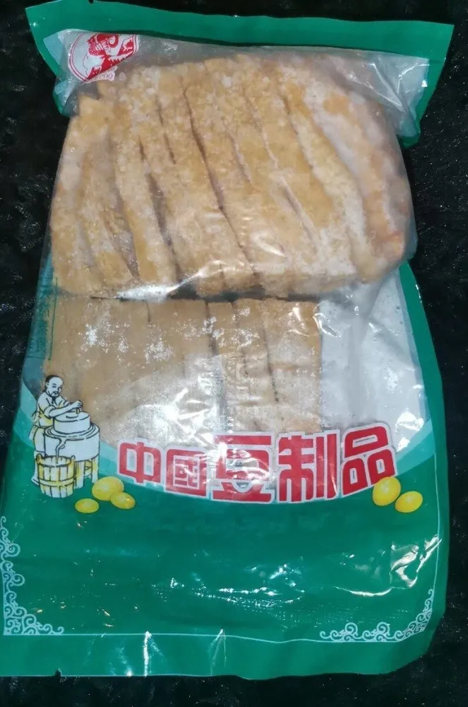 Pâte de soja frit tranchée congelée