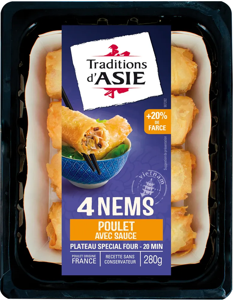 4 Nems au poulet avec sauce nuoc-mâm