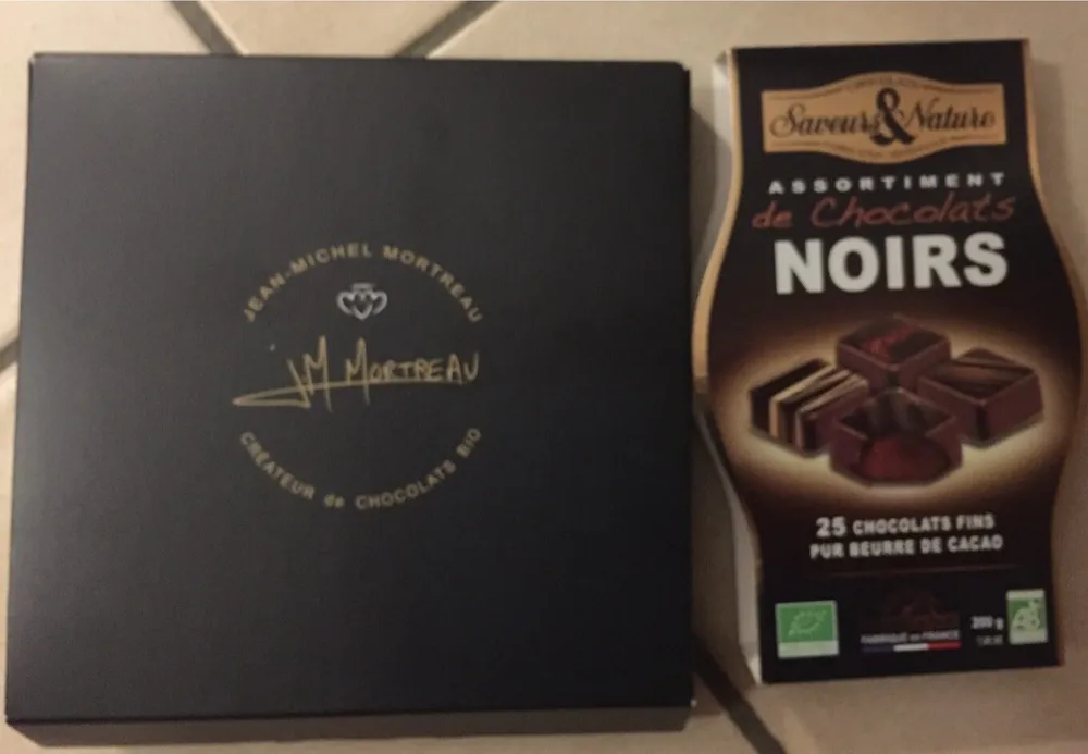 assortiment de chocolats noirs