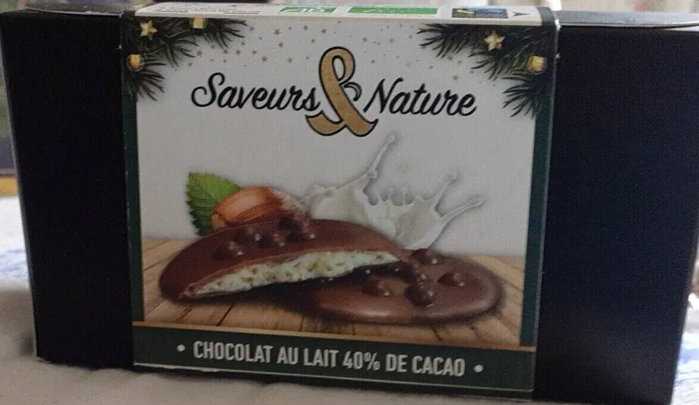 Les Palets Cœur lacté et perles de chocolat au lait