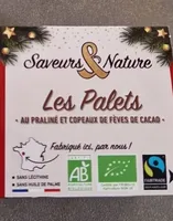 Palets au praliné et copeaux de fèves de cacao