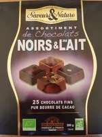 Assortiment de chocolats noirs & au lait