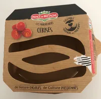 Tomates cerises allongées