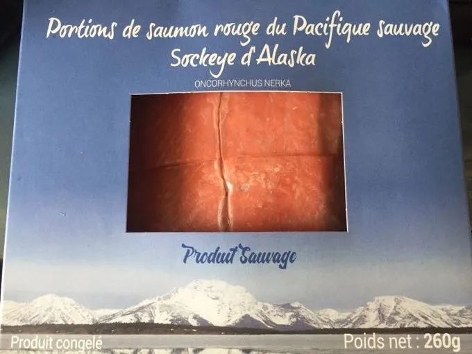 Portions de saumon rouge du Pacifique sauvage Sockeye d'Alaska
