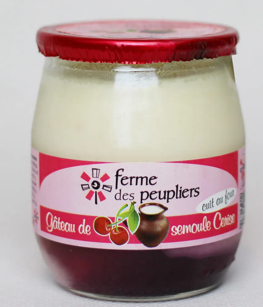 Gâteau de semoule de riz aux cerises