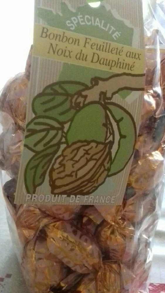 Bonbons feuilleté aux noix du Dauphiné