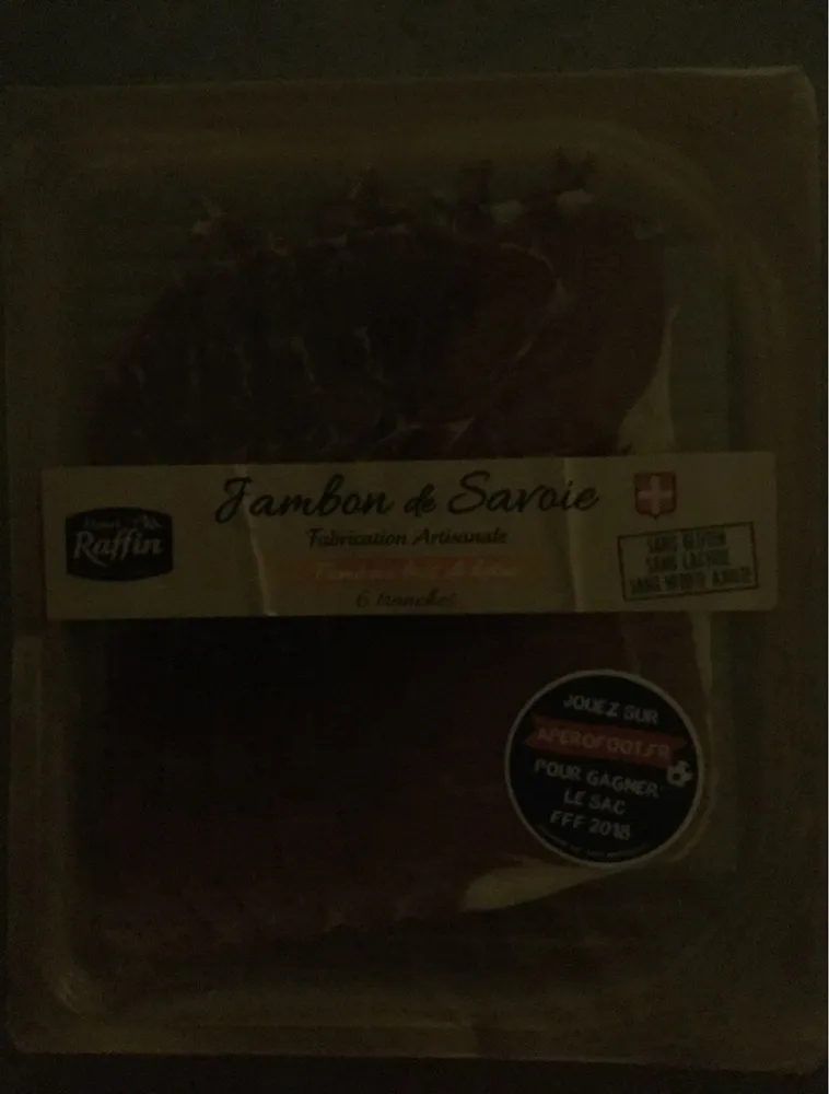 Jambon cru de savoie, fumé au bois de hêtre