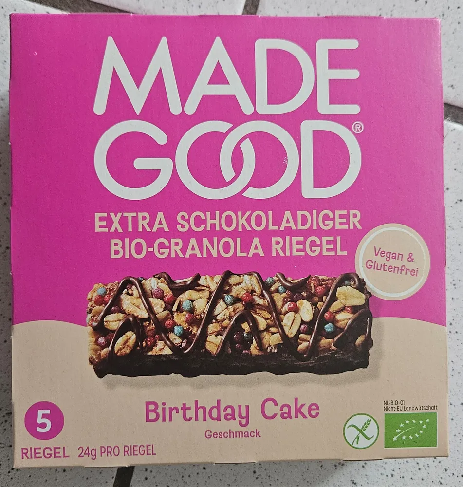EXTRA SCHOKOLADIGER BIO-GRANOLA RIEGEL Birthday Cake Geschmack