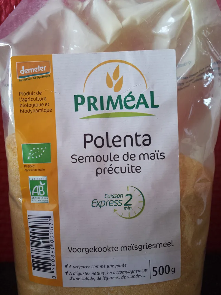 Polenta, Semoule de maïs précuite