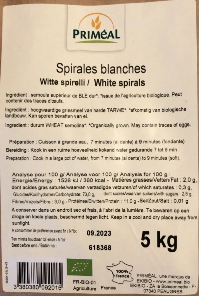 Pate spirales blanches